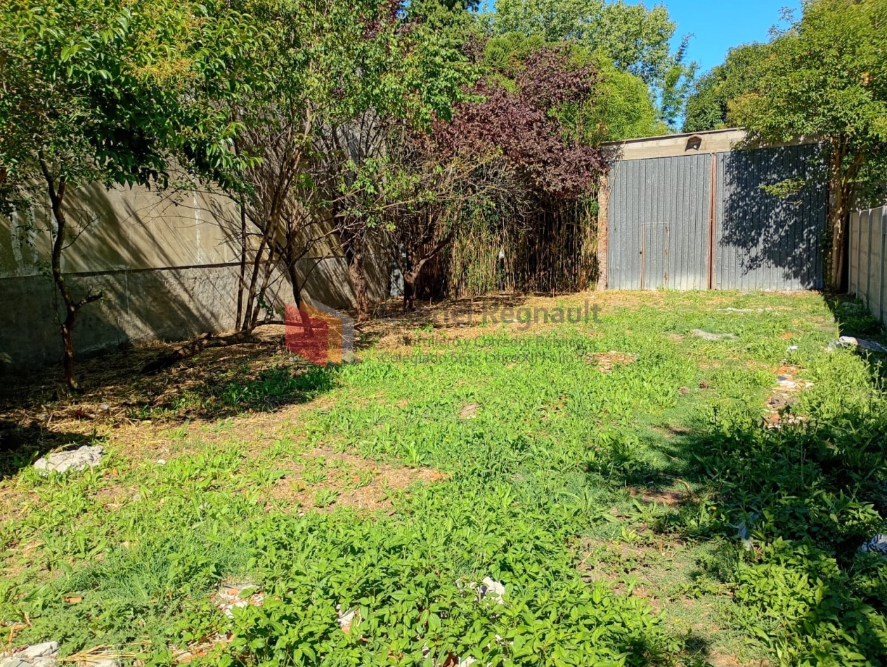 Lote calle 39 entre Av. Montevideo y Corrientes