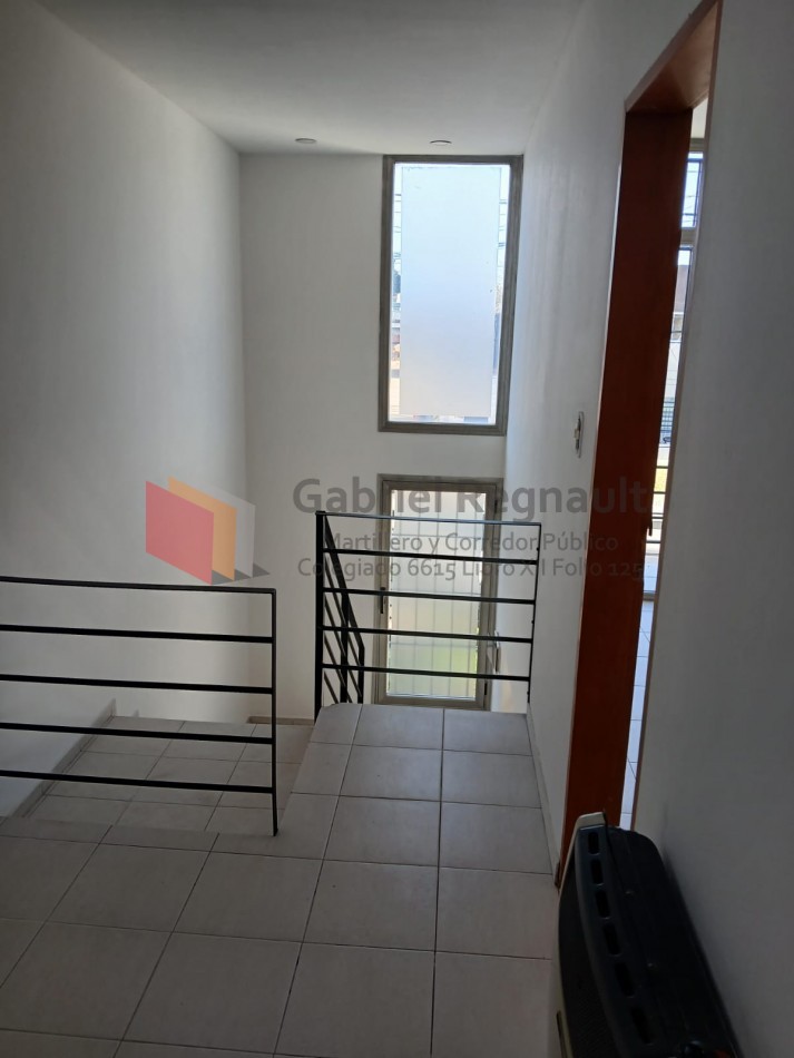 Duplex calle 40 e/ 137 y 138