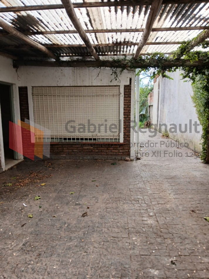 Casa calle 426 e/ Camino Centenario y 5